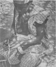African Grass and Fiber Arts — Preparation of Fiber for Fishnet